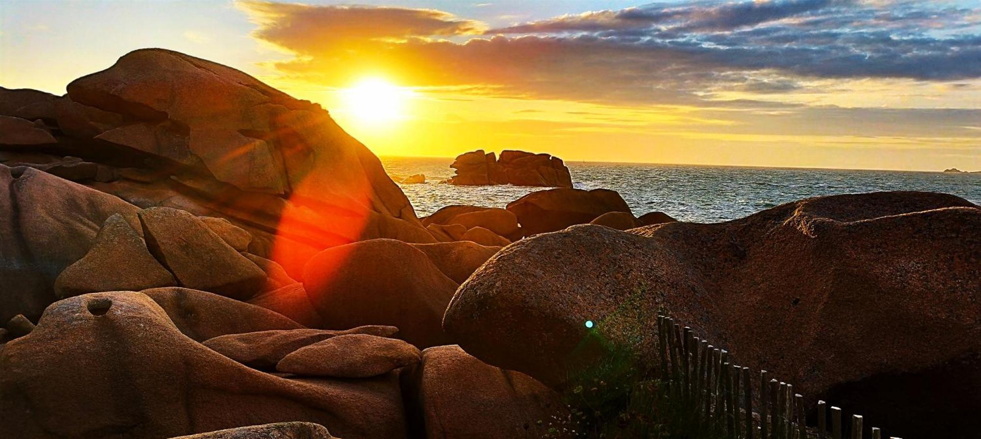 Hébergement de vacances Coeur De Granit Rose, Meuble Alliant Le Charme De L'authentique Breton Et Du Confort, Classe 3 Etoiles, A 5mn De 13 Plages De La Reputee Cote De Granit Rose Trégastel